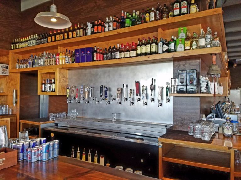 bar 1 768x576