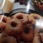 Apple in Beer-Batter – Apfelküchle mit Vanillesoße