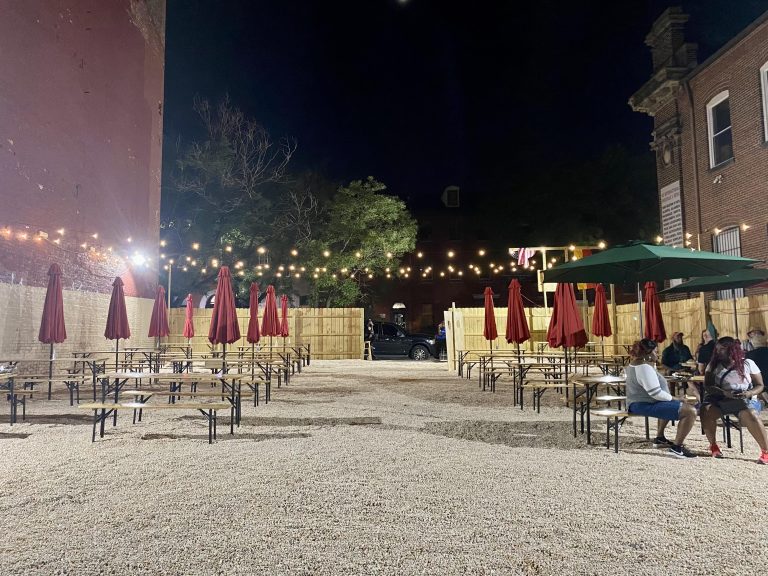 Maienfels Biergarten Maienfels Biergarten
