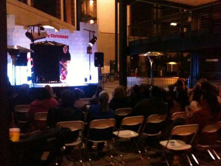 evt tx christkindl arlington feat hunt 1030 1 768x576